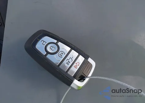 2022 Ford F-150 Lariat/Xl/Xlt z USA, uszkodzony, nr VIN 1FTEW1EP9NKE36664